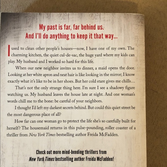 2 Freida McFadden Books - Picture 3 of 7